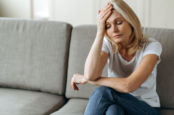 Woman-with-menopausal-vertigo